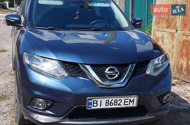 Внедорожник / Кроссовер Nissan Rogue 2015 в Лубнах