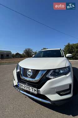 Внедорожник / Кроссовер Nissan Rogue 2015 в 