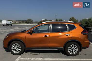 Позашляховик / Кросовер Nissan Rogue 2019 в 