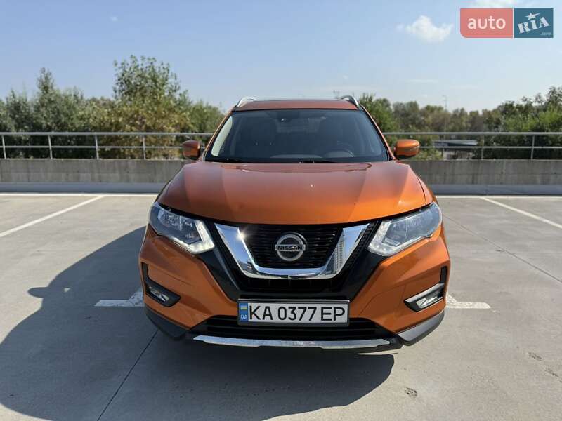 Внедорожник / Кроссовер Nissan Rogue 2019 в Киеве