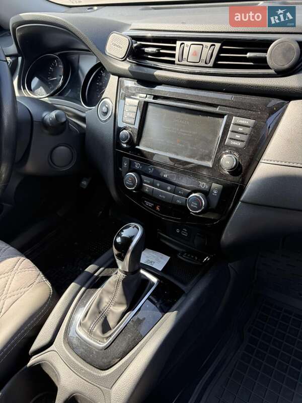 Внедорожник / Кроссовер Nissan Rogue 2019 в Киеве