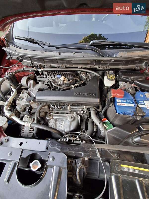 Внедорожник / Кроссовер Nissan Rogue 2017 в Мукачево