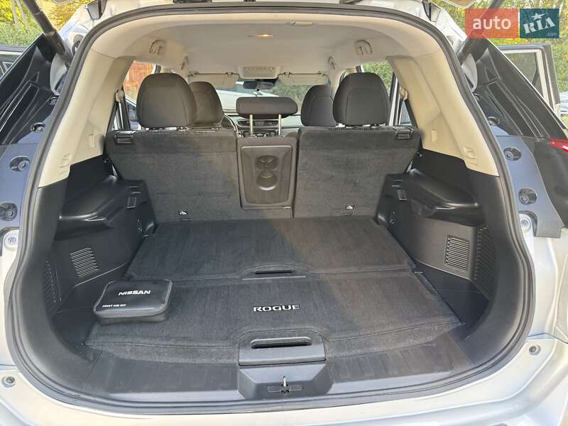Внедорожник / Кроссовер Nissan Rogue 2019 в Днепре