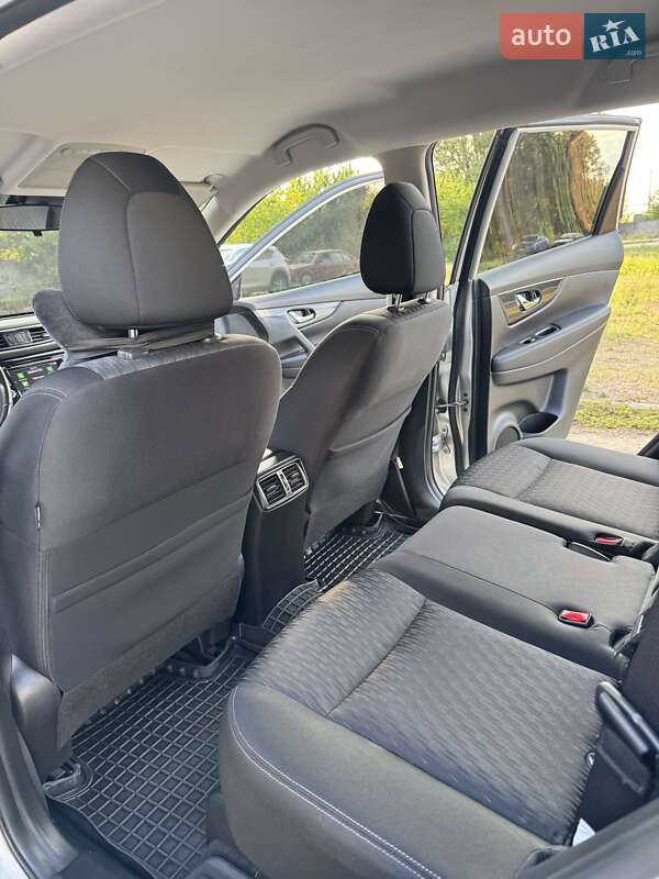 Внедорожник / Кроссовер Nissan Rogue 2019 в Днепре