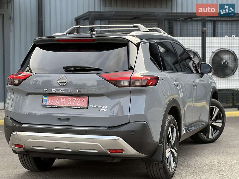 Внедорожник / Кроссовер Nissan Rogue 2023 в Ужгороде