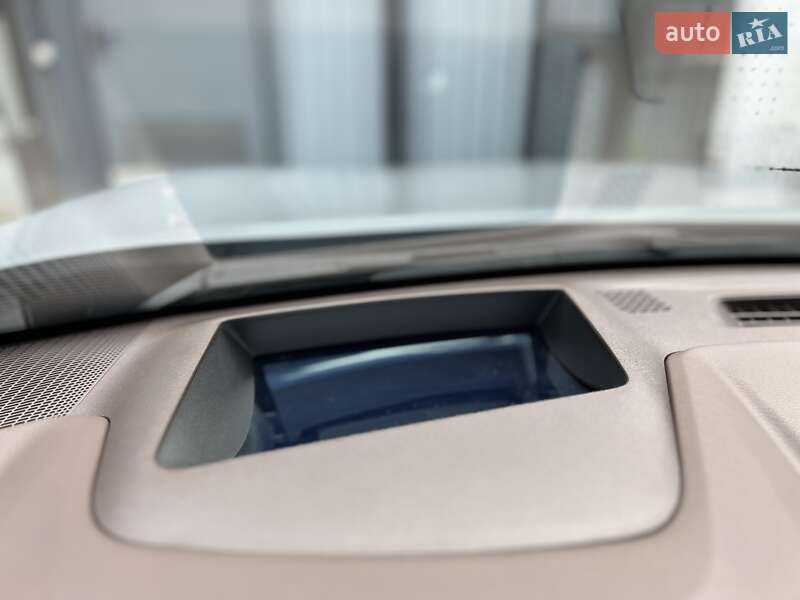 Внедорожник / Кроссовер Nissan Rogue 2023 в Ужгороде