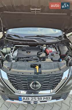 Внедорожник / Кроссовер Nissan Rogue 2021 в 