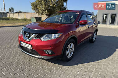 Внедорожник / Кроссовер Nissan Rogue 2015 в Киеве
