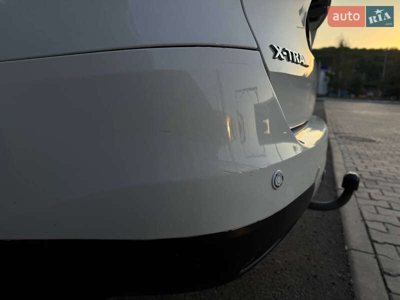 Внедорожник / Кроссовер Nissan Rogue 2017 в Киеве