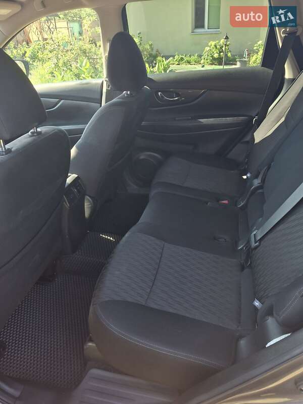 Внедорожник / Кроссовер Nissan Rogue 2020 в Черкассах