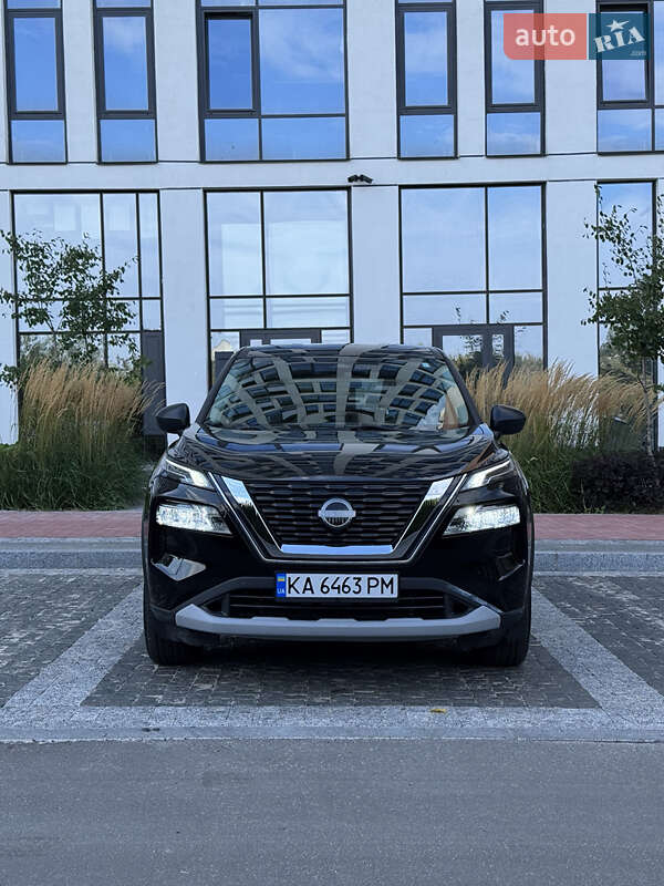 Внедорожник / Кроссовер Nissan Rogue 2022 в Киеве