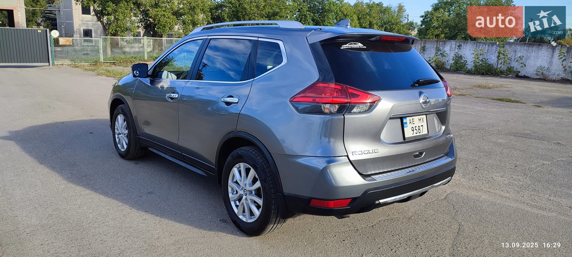 2017 Nissan Rogue - мініатюра 4