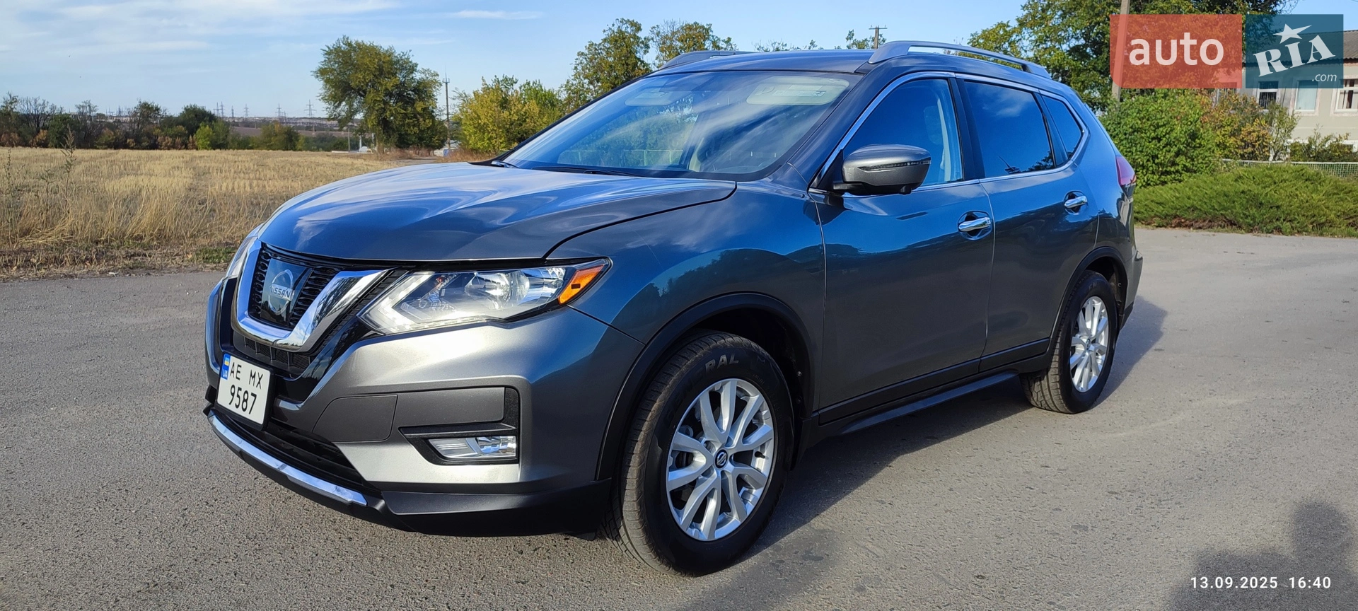 2017 Nissan Rogue - мініатюра 16