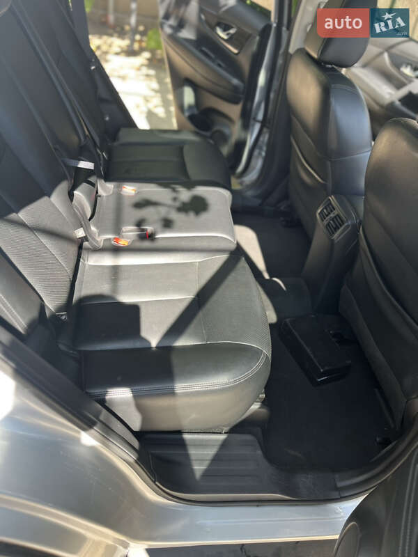 Внедорожник / Кроссовер Nissan Rogue 2017 в Одессе фото 7 Внедорожник / Кроссовер Nissan Rogue 2017 в Одессе
