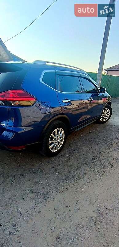 Позашляховик / Кросовер Nissan Rogue 2016 в Харкові