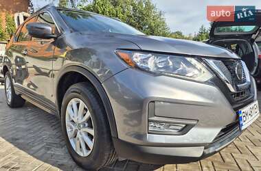 Внедорожник / Кроссовер Nissan Rogue 2020 в Сумах