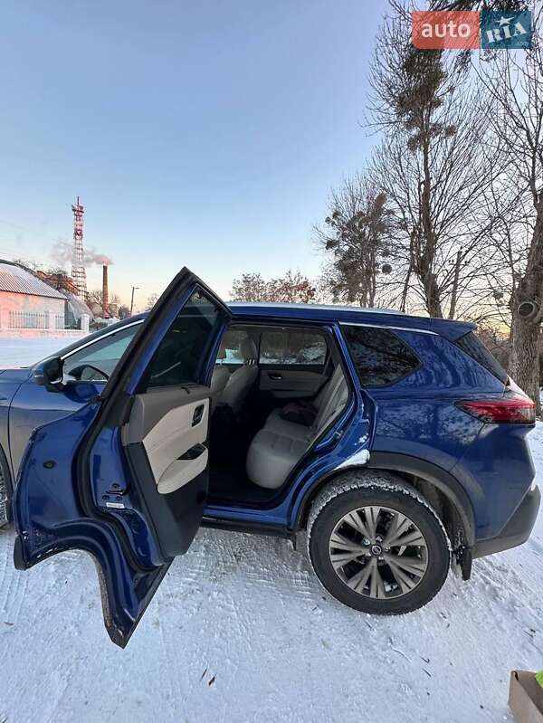 Позашляховик / Кросовер Nissan Rogue 2020 в Хмельницькому