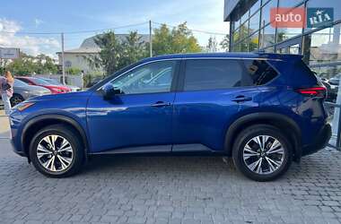 Внедорожник / Кроссовер Nissan Rogue 2023 в 