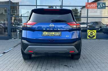 Внедорожник / Кроссовер Nissan Rogue 2023 в 
