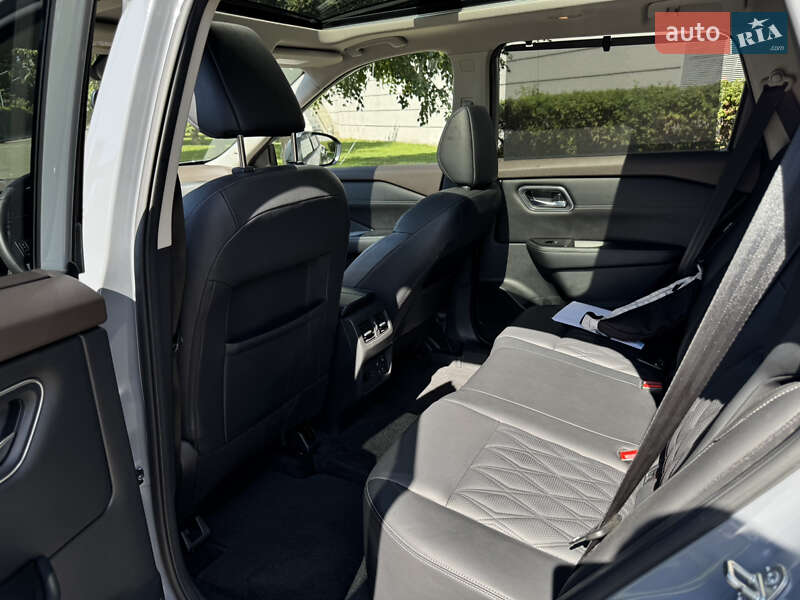 Позашляховик / Кросовер Nissan Rogue 2021 в Києві