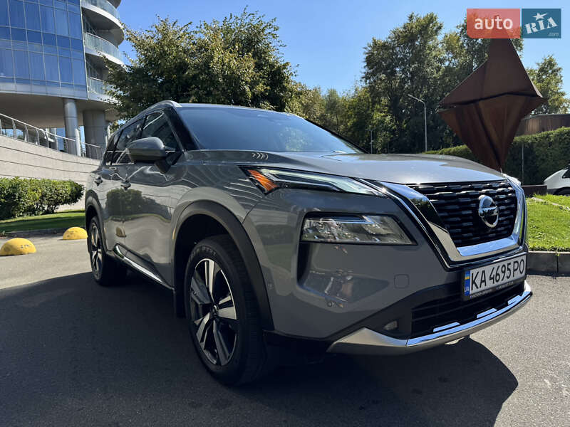 Позашляховик / Кросовер Nissan Rogue 2021 в Києві