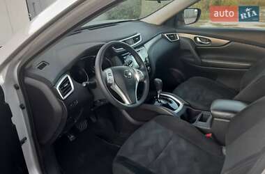 Внедорожник / Кроссовер Nissan Rogue 2015 в 