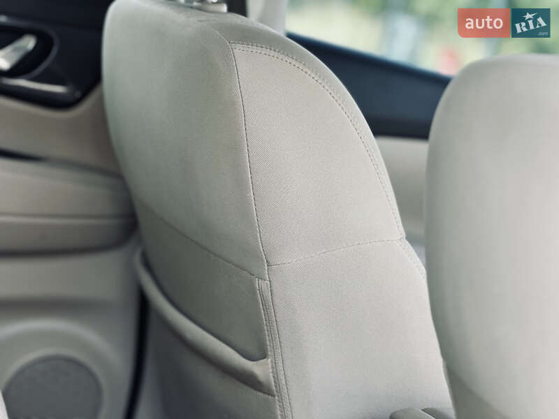 Позашляховик / Кросовер Nissan Rogue 2019 в Кременчуці