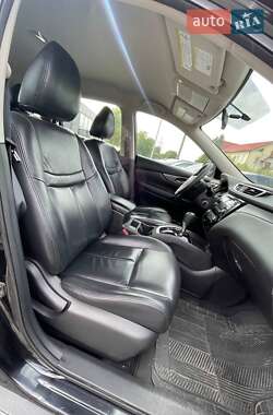 Внедорожник / Кроссовер Nissan Rogue 2015 в 