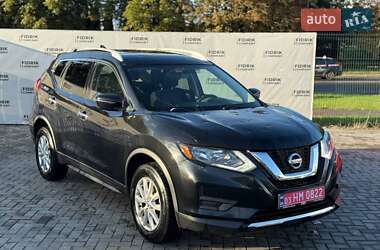 Внедорожник / Кроссовер Nissan Rogue 2017 в Луцке