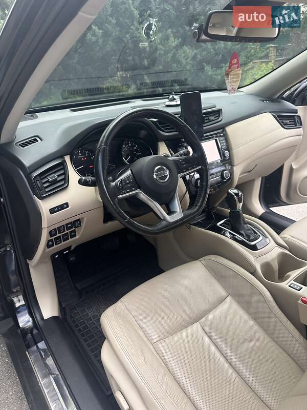 Позашляховик / Кросовер Nissan Rogue 2017 в Харкові