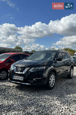 Внедорожник / Кроссовер Nissan Rogue 2015 в Кривом Роге