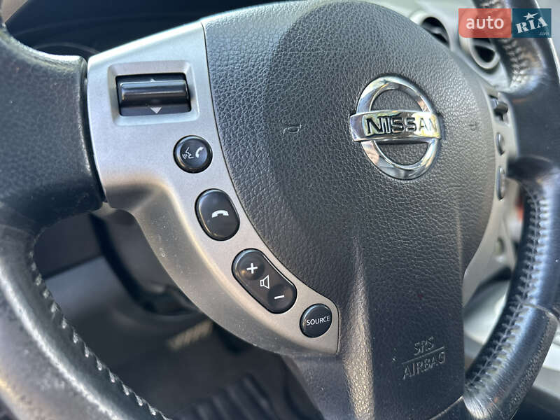 Позашляховик / Кросовер Nissan Rogue 2011 в Одесі