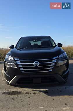 Внедорожник / Кроссовер Nissan Rogue 2024 в 
