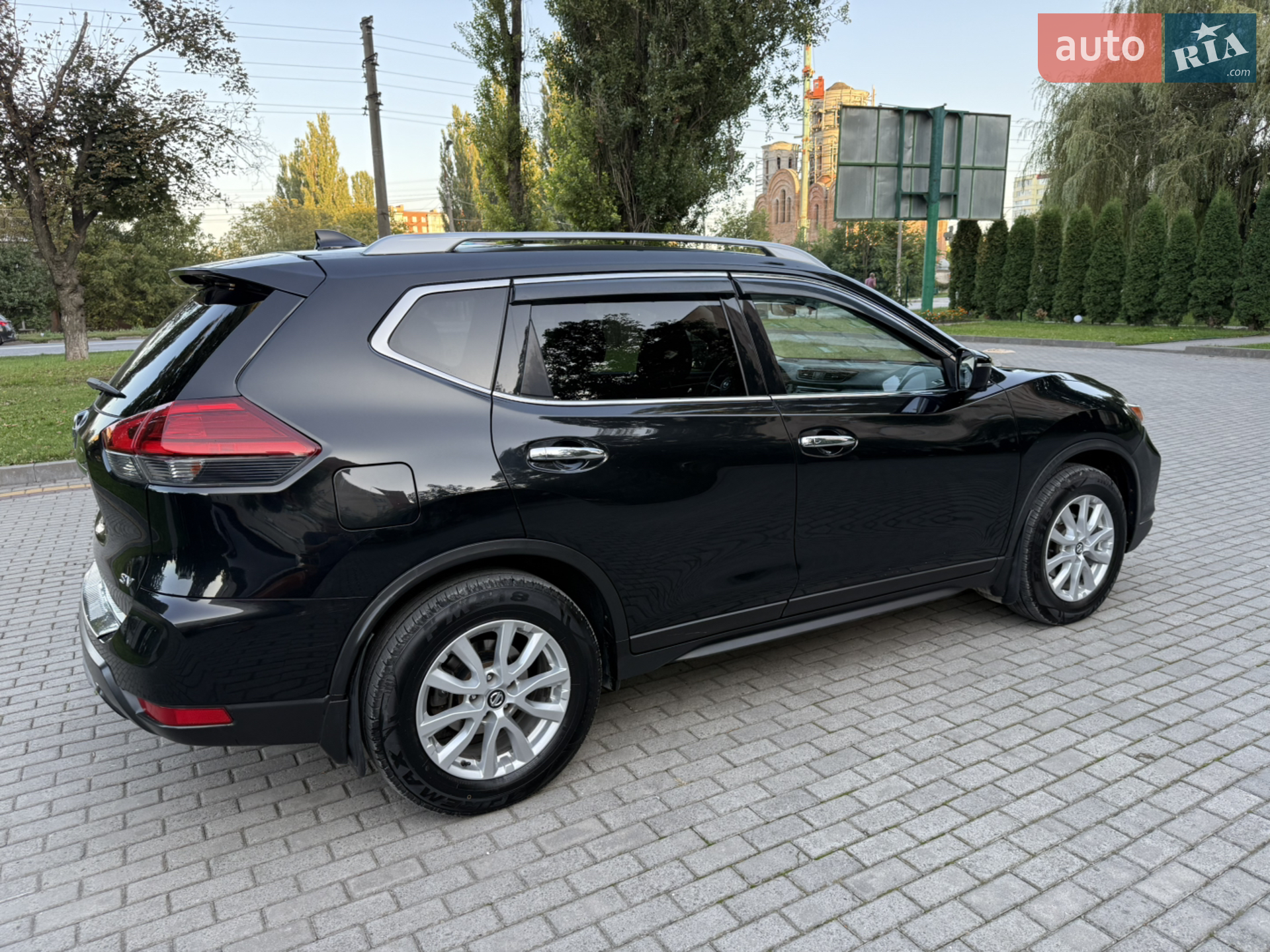 2017 Nissan Rogue - мініатюра 10