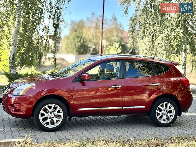 Позашляховик / Кросовер Nissan Rogue 2011 в Одесі