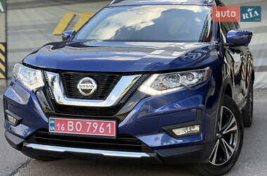 Внедорожник / Кроссовер Nissan Rogue 2018 в Киеве