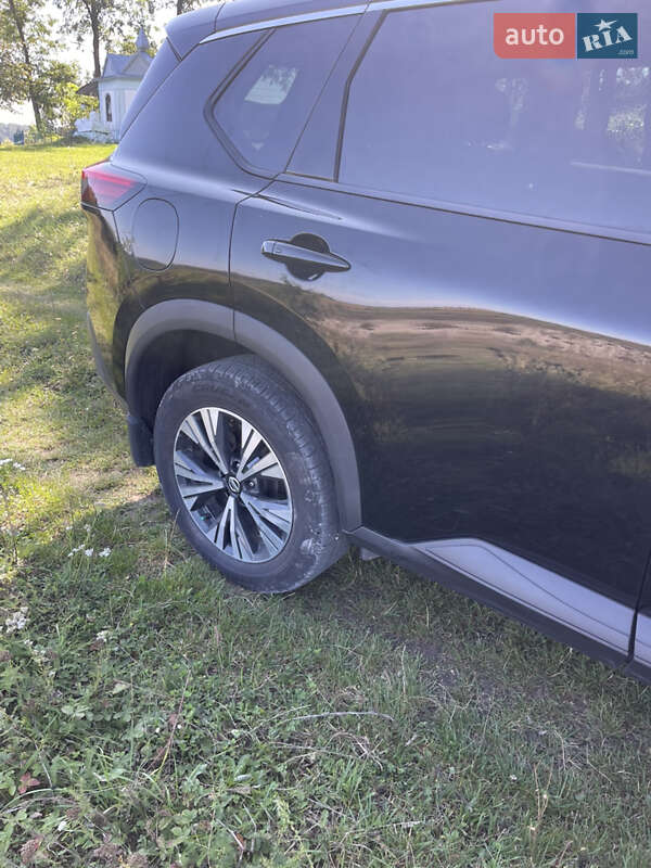 Внедорожник / Кроссовер Nissan Rogue 2021 в Ивано-Франковске