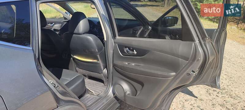 Позашляховик / Кросовер Nissan Rogue 2018 в Павлограді