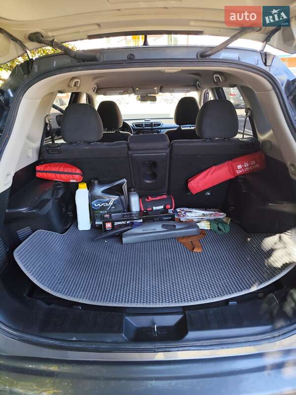 Позашляховик / Кросовер Nissan Rogue 2016 в Коростені фото 12 Позашляховик / Кросовер Nissan Rogue 2016 в Коростені