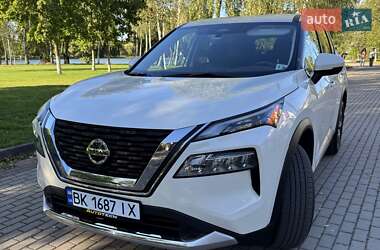 Внедорожник / Кроссовер Nissan Rogue 2021 в Киеве