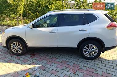 Позашляховик / Кросовер Nissan Rogue 2015 в 