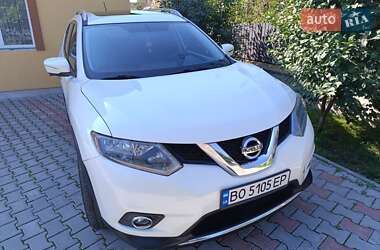 Позашляховик / Кросовер Nissan Rogue 2015 в 