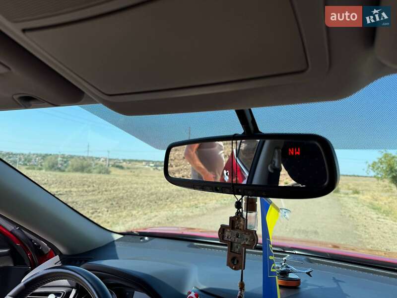 Внедорожник / Кроссовер Nissan Rogue 2017 в Одессе