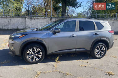 Внедорожник / Кроссовер Nissan Rogue 2023 в 