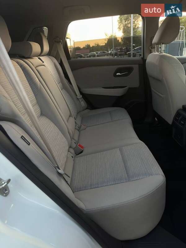 Внедорожник / Кроссовер Nissan Rogue 2021 в Днепре