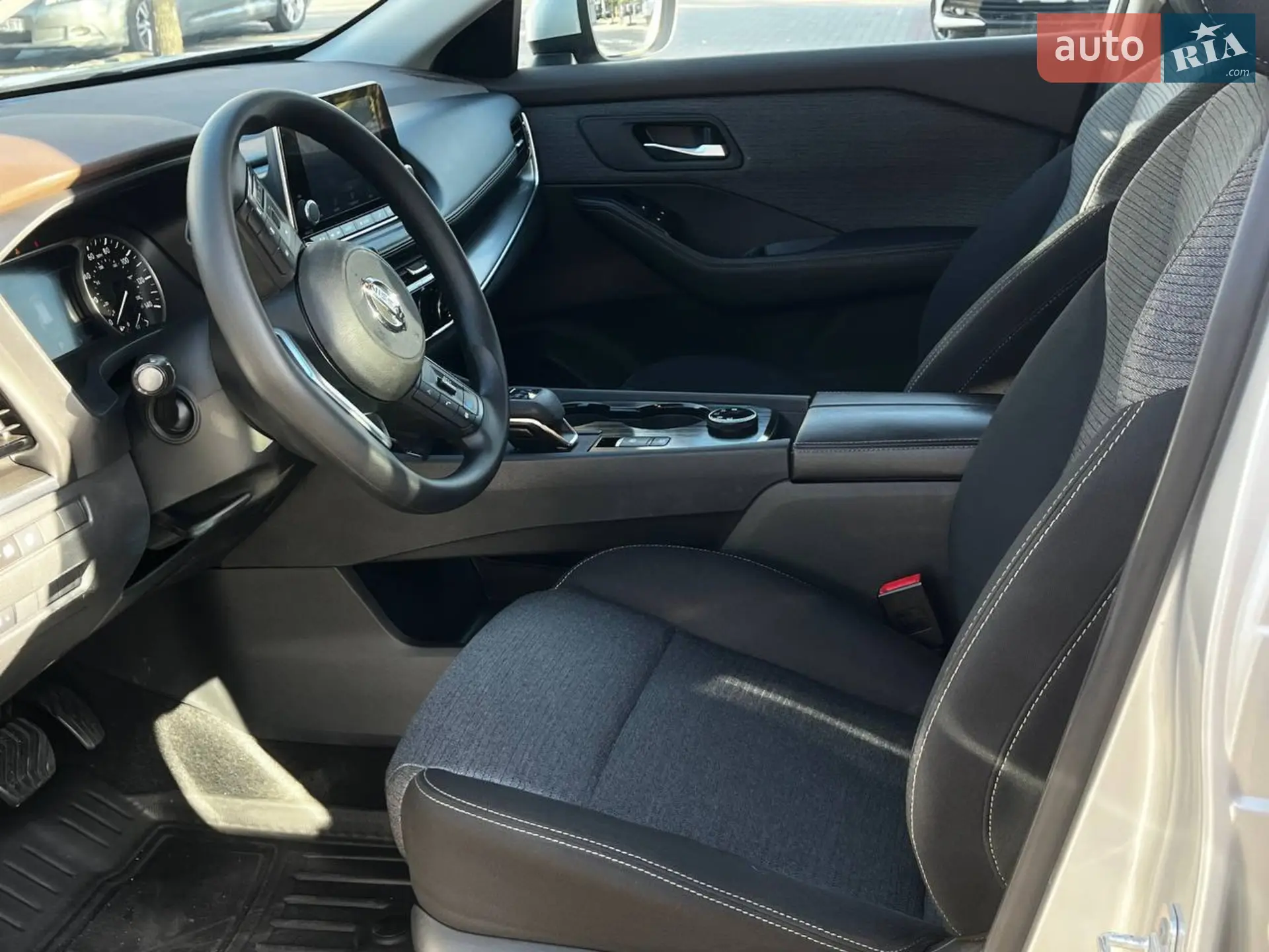 2022 Nissan Rogue - мініатюра 14