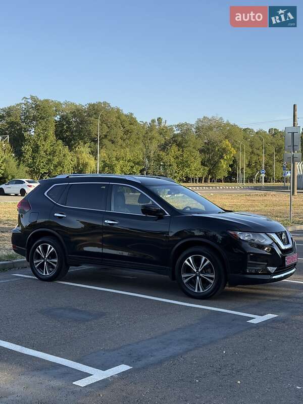 Позашляховик / Кросовер Nissan Rogue 2019 в Миколаєві