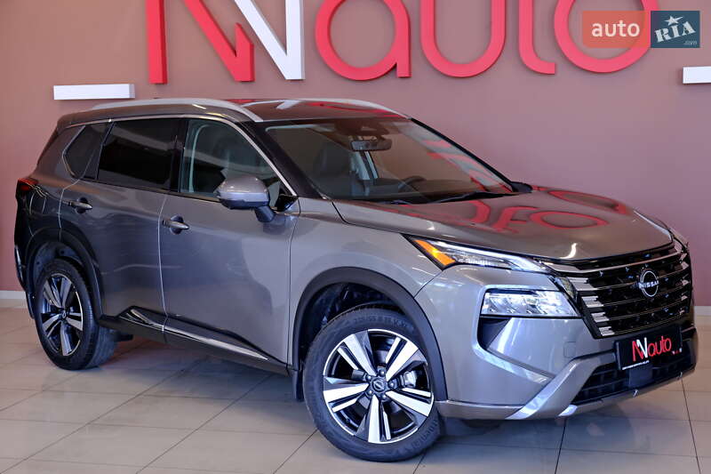 Внедорожник / Кроссовер Nissan Rogue 2023 в Одессе