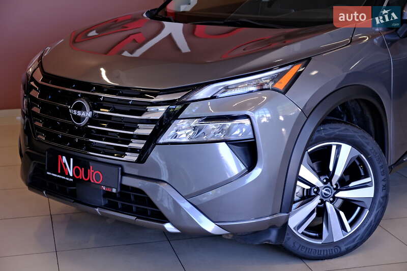 Внедорожник / Кроссовер Nissan Rogue 2023 в Одессе