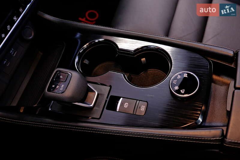 Внедорожник / Кроссовер Nissan Rogue 2023 в Одессе